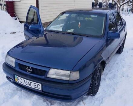 Синий Опель Вектра, объемом двигателя 1.7 л и пробегом 300 тыс. км за 1499 $, фото 1 на Automoto.ua