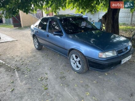Синій Опель Вектра, об'ємом двигуна 1.79 л та пробігом 400 тис. км за 1100 $, фото 1 на Automoto.ua