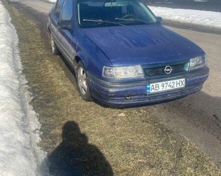 Синий Опель Вектра, объемом двигателя 1.79 л и пробегом 500 тыс. км за 1500 $, фото 1 на Automoto.ua