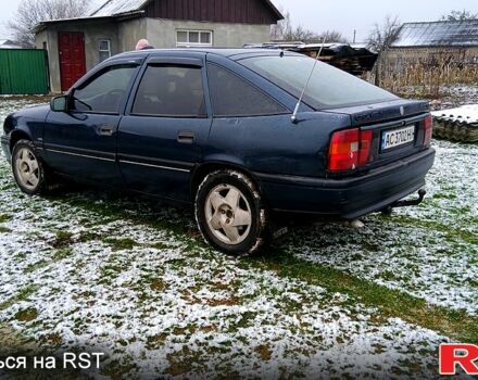 Синий Опель Вектра, объемом двигателя 2 л и пробегом 350 тыс. км за 1200 $, фото 1 на Automoto.ua