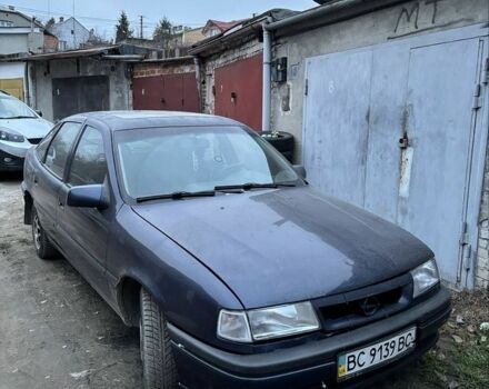 Синий Опель Вектра, объемом двигателя 1.6 л и пробегом 278 тыс. км за 999 $, фото 1 на Automoto.ua