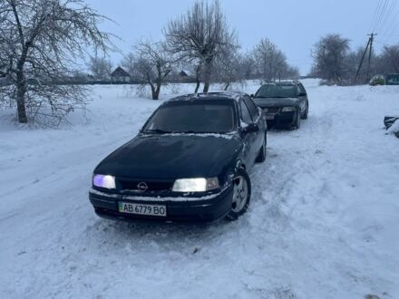 Синій Опель Вектра, об'ємом двигуна 1.8 л та пробігом 386 тис. км за 300 $, фото 1 на Automoto.ua