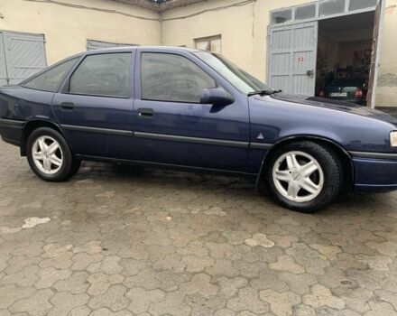 Синій Опель Вектра, об'ємом двигуна 2 л та пробігом 336 тис. км за 1100 $, фото 1 на Automoto.ua