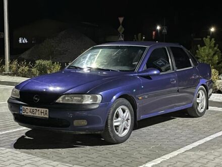 Синій Опель Вектра, об'ємом двигуна 1.8 л та пробігом 350 тис. км за 1600 $, фото 1 на Automoto.ua