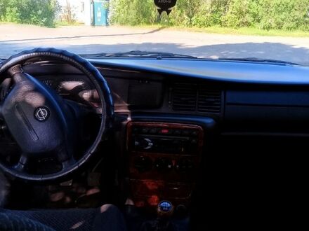 Опель Вектра 1996 у Миколаєві на Automoto.ua Синій Опель Вектра, об'ємом двигуна 2 л та пробігом 0 тис. км за 2000 $, фото 1 на Automoto.ua