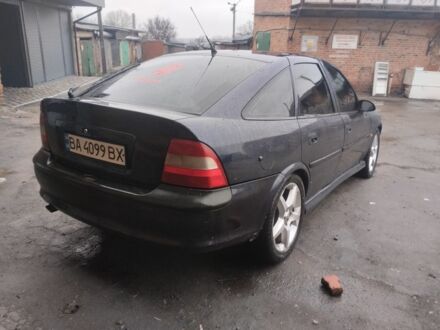 Синій Опель Вектра, об'ємом двигуна 1.8 л та пробігом 320 тис. км за 2100 $, фото 1 на Automoto.ua