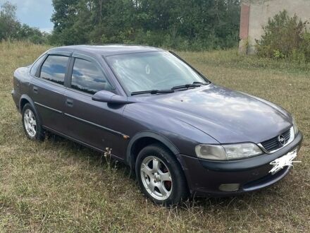 Синий Опель Вектра, объемом двигателя 1.8 л и пробегом 350 тыс. км за 2200 $, фото 1 на Automoto.ua
