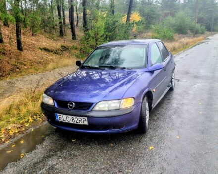 Синій Опель Вектра, об'ємом двигуна 2 л та пробігом 350 тис. км за 1200 $, фото 1 на Automoto.ua