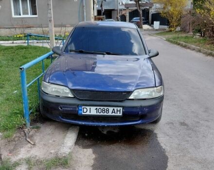 Синий Опель Вектра, объемом двигателя 1.6 л и пробегом 325 тыс. км за 1500 $, фото 1 на Automoto.ua