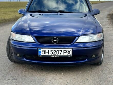 Синій Опель Вектра, об'ємом двигуна 1.8 л та пробігом 350 тис. км за 2700 $, фото 1 на Automoto.ua