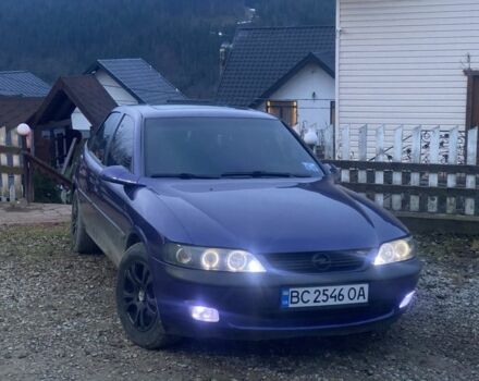 Синий Опель Вектра, объемом двигателя 1.8 л и пробегом 267 тыс. км за 1800 $, фото 1 на Automoto.ua