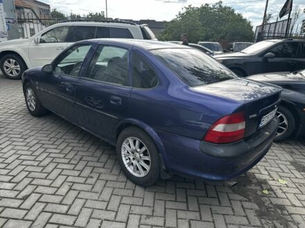 Синій Опель Вектра, об'ємом двигуна 2 л та пробігом 240 тис. км за 1900 $, фото 1 на Automoto.ua