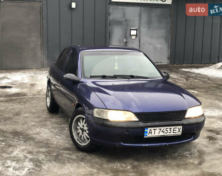Синий Опель Вектра, объемом двигателя 1.6 л и пробегом 222 тыс. км за 2000 $, фото 1 на Automoto.ua