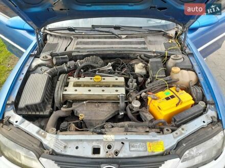 Синий Опель Вектра, объемом двигателя 1.8 л и пробегом 111 тыс. км за 1500 $, фото 1 на Automoto.ua