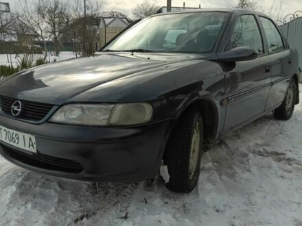 Синій Опель Вектра, об'ємом двигуна 1.6 л та пробігом 123 тис. км за 1400 $, фото 1 на Automoto.ua