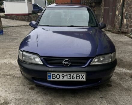 Синий Опель Вектра, объемом двигателя 1.8 л и пробегом 1 тыс. км за 1999 $, фото 1 на Automoto.ua