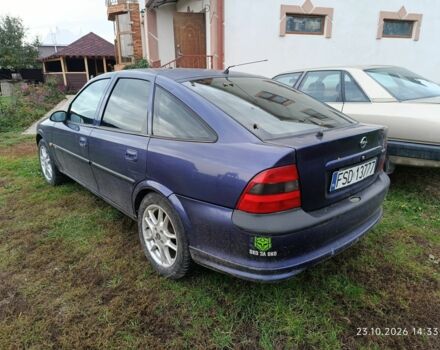 Синий Опель Вектра, объемом двигателя 1.8 л и пробегом 285 тыс. км за 775 $, фото 1 на Automoto.ua