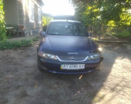 Синий Опель Вектра, объемом двигателя 1 л и пробегом 2 тыс. км за 1400 $, фото 1 на Automoto.ua