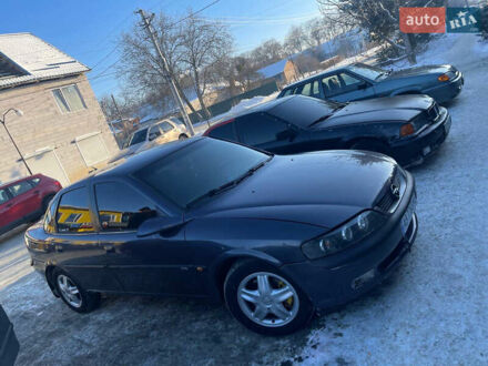 Синий Опель Вектра, объемом двигателя 2 л и пробегом 350 тыс. км за 2600 $, фото 1 на Automoto.ua