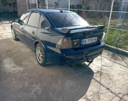 Синий Опель Вектра, объемом двигателя 2 л и пробегом 340 тыс. км за 1800 $, фото 1 на Automoto.ua