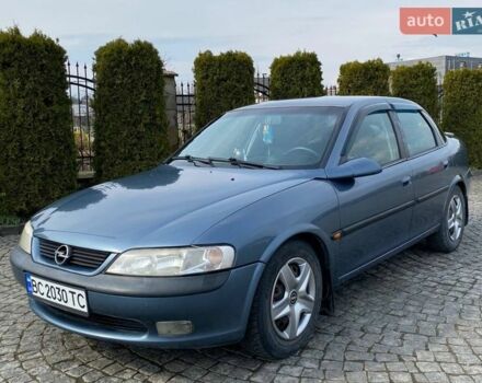 Синий Опель Вектра, объемом двигателя 1.8 л и пробегом 400 тыс. км за 2700 $, фото 1 на Automoto.ua