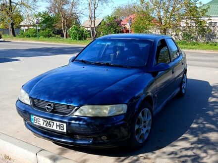 Синий Опель Вектра, объемом двигателя 2 л и пробегом 297 тыс. км за 2500 $, фото 1 на Automoto.ua