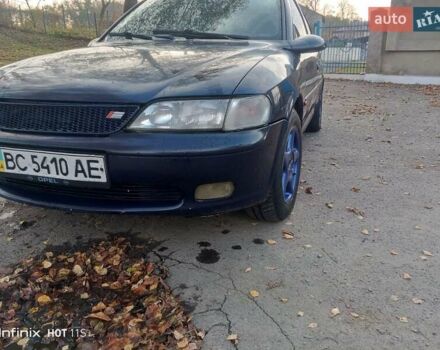 Синий Опель Вектра, объемом двигателя 1.8 л и пробегом 350 тыс. км за 1550 $, фото 1 на Automoto.ua