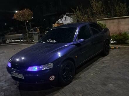 Синій Опель Вектра, об'ємом двигуна 1.6 л та пробігом 183 тис. км за 2550 $, фото 1 на Automoto.ua