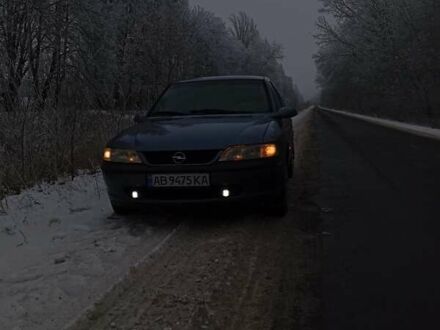 Синий Опель Вектра, объемом двигателя 1.8 л и пробегом 283 тыс. км за 2600 $, фото 1 на Automoto.ua