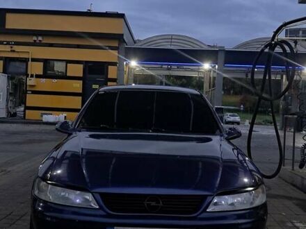 Опель Вектра 1998 в Львове на Automoto.ua Синий Опель Вектра, объемом двигателя 1.6 л и пробегом 210 тыс. км за 2800 $, фото 1 на Automoto.ua