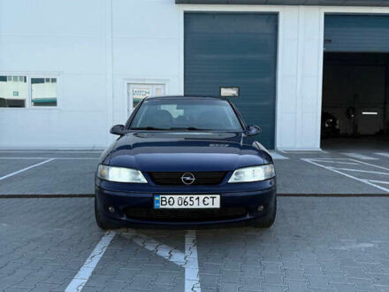 Синий Опель Вектра, объемом двигателя 1.6 л и пробегом 177 тыс. км за 2800 $, фото 1 на Automoto.ua