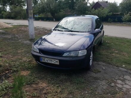 Опель Вектра 1998 в Доманевке на Automoto.ua Синий Опель Вектра, объемом двигателя 2.5 л и пробегом 250 тыс. км за 1919 $, фото 1 на Automoto.ua