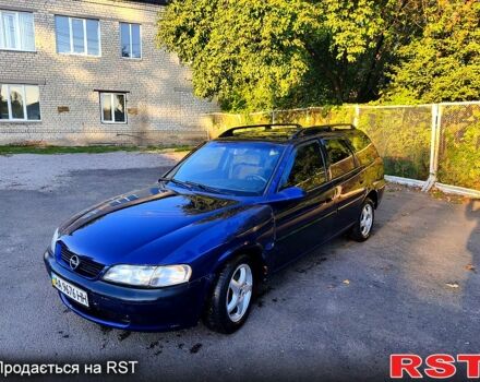 Синий Опель Вектра, объемом двигателя 1.6 л и пробегом 0 тыс. км за 900 $, фото 1 на Automoto.ua