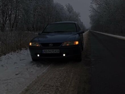 Синій Опель Вектра, об'ємом двигуна 1.8 л та пробігом 283 тис. км за 2600 $, фото 1 на Automoto.ua
