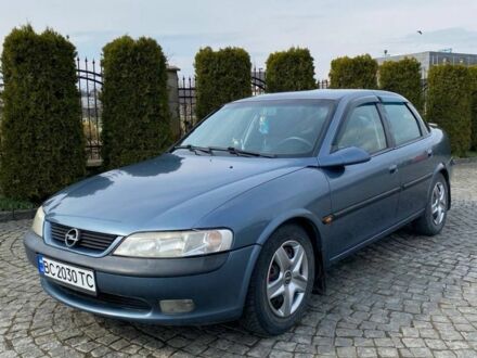 Синій Опель Вектра, об'ємом двигуна 1.8 л та пробігом 400 тис. км за 2700 $, фото 1 на Automoto.ua