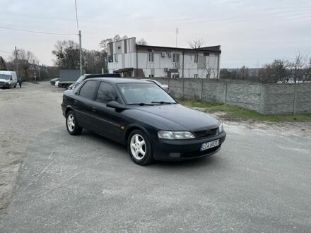 Синий Опель Вектра, объемом двигателя 2 л и пробегом 100 тыс. км за 850 $, фото 1 на Automoto.ua