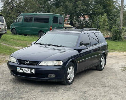Синий Опель Вектра, объемом двигателя 0 л и пробегом 400 тыс. км за 1900 $, фото 1 на Automoto.ua