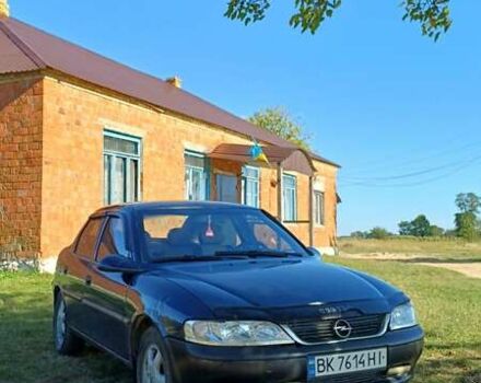 Синій Опель Вектра, об'ємом двигуна 1.6 л та пробігом 436 тис. км за 1750 $, фото 1 на Automoto.ua