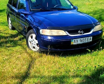 Синий Опель Вектра, объемом двигателя 2 л и пробегом 340 тыс. км за 1550 $, фото 1 на Automoto.ua