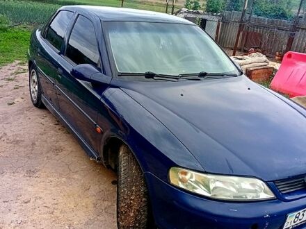Опель Вектра 1999 в Валках на Automoto.ua Синий Опель Вектра, объемом двигателя 16 л и пробегом 200 тыс. км за 2000 $, фото 1 на Automoto.ua