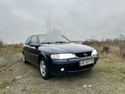 Синий Опель Вектра, объемом двигателя 1.8 л и пробегом 250 тыс. км за 2900 $, фото 1 на Automoto.ua