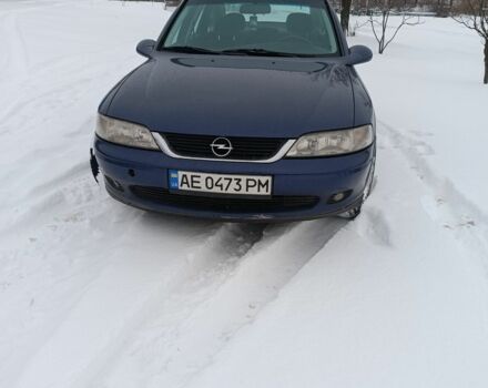 Синий Опель Вектра, объемом двигателя 2 л и пробегом 299 тыс. км за 2250 $, фото 1 на Automoto.ua