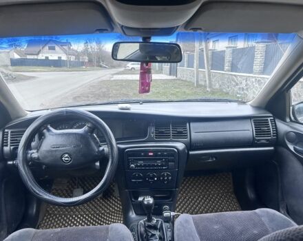 Синий Опель Вектра, объемом двигателя 2 л и пробегом 3 тыс. км за 1900 $, фото 1 на Automoto.ua