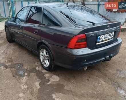 Синий Опель Вектра, объемом двигателя 1.6 л и пробегом 298 тыс. км за 1950 $, фото 1 на Automoto.ua