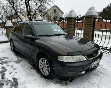 Синий Опель Вектра, объемом двигателя 1.6 л и пробегом 250 тыс. км за 1999 $, фото 1 на Automoto.ua