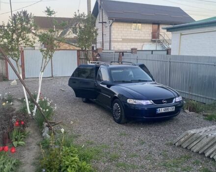 Синій Опель Вектра, об'ємом двигуна 2 л та пробігом 400 тис. км за 802 $, фото 1 на Automoto.ua