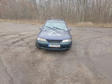 Синий Опель Вектра, объемом двигателя 2 л и пробегом 300 тыс. км за 1400 $, фото 1 на Automoto.ua