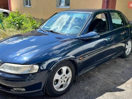 Синій Опель Вектра, об'ємом двигуна 1.6 л та пробігом 256 тис. км за 2300 $, фото 1 на Automoto.ua