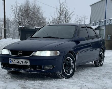 Синій Опель Вектра, об'ємом двигуна 2 л та пробігом 450 тис. км за 1999 $, фото 1 на Automoto.ua