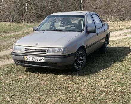 Синий Опель Вектра, объемом двигателя 2.2 л и пробегом 290 тыс. км за 1100 $, фото 1 на Automoto.ua